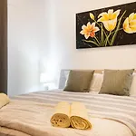 H3 - Modern And Spacious 3 Bedroom Apartman *