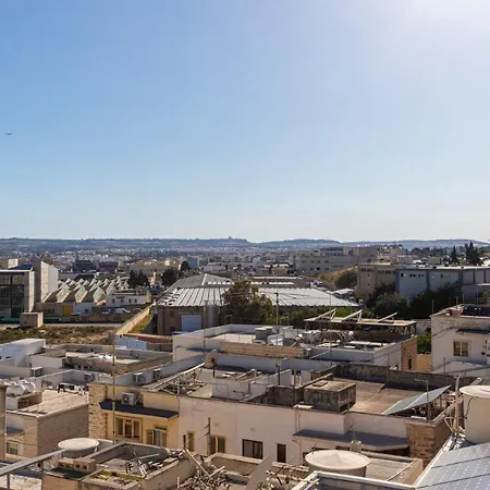 Apartment H3 - Modern And Spacious 3 Bedroom San Gwann
