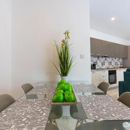 Апартаменты H3 - Modern And Spacious 3 Bedroom San Gwann