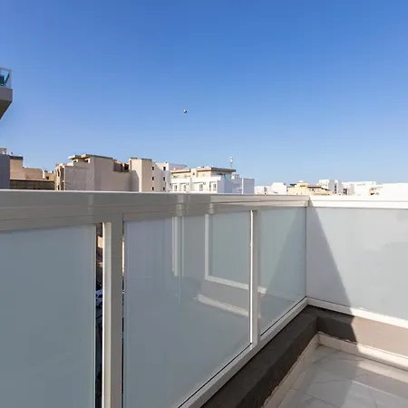 H3 - Modern And Spacious 3 Bedroom * San Gwann