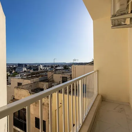 Apartment H3 - Modern And Spacious 3 Bedroom *