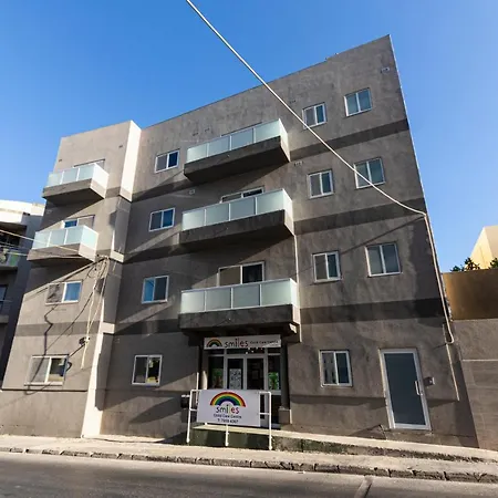 H3 - Modern And Spacious 3 Bedroom Apartment